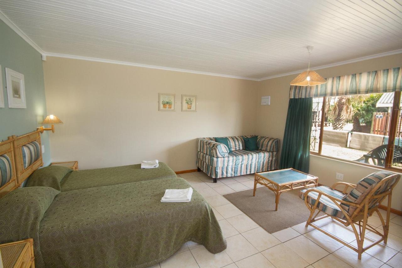 Pine Lodge Resort Port Elizabeth Buitenkant foto